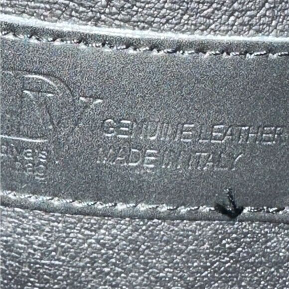 NWOT Bkack leather and Rand gold mini bucket crossbody  bucket  bag - Picture 4 of 5